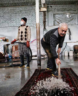 شستشوی سنتی قالی در قالیشویی سوهانک